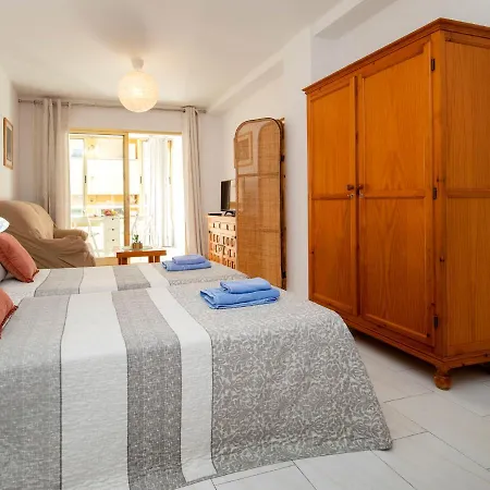 Apolo Vi-6 By Interhome