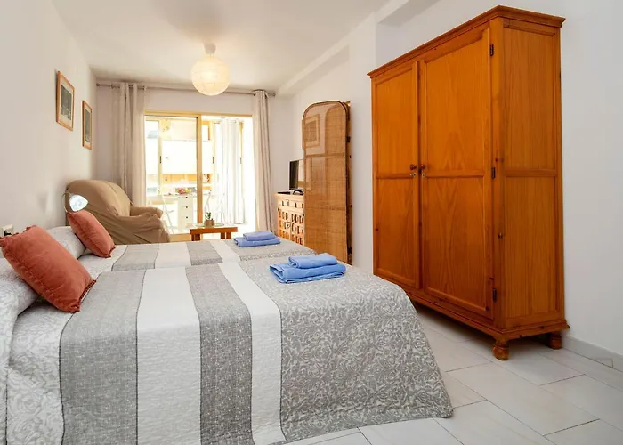 Apolo Vi-6 By Interhome